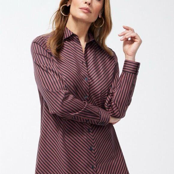 CHICO’S No iron stretch button-down top - Picture 1 of 9